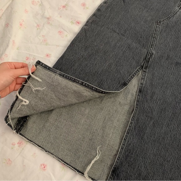 Madewell Denim Skirt - Picture 2 of 9